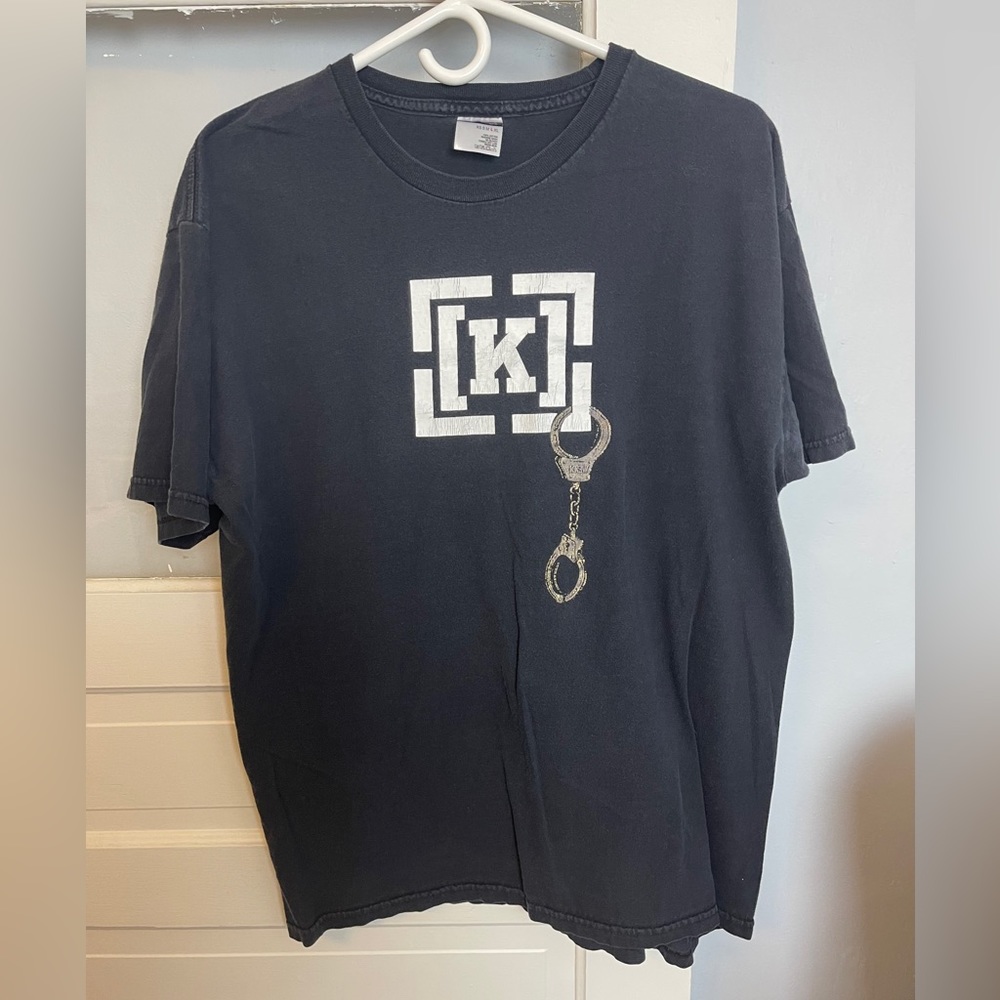 KR3W handcuff logo shirt large pre owned color black